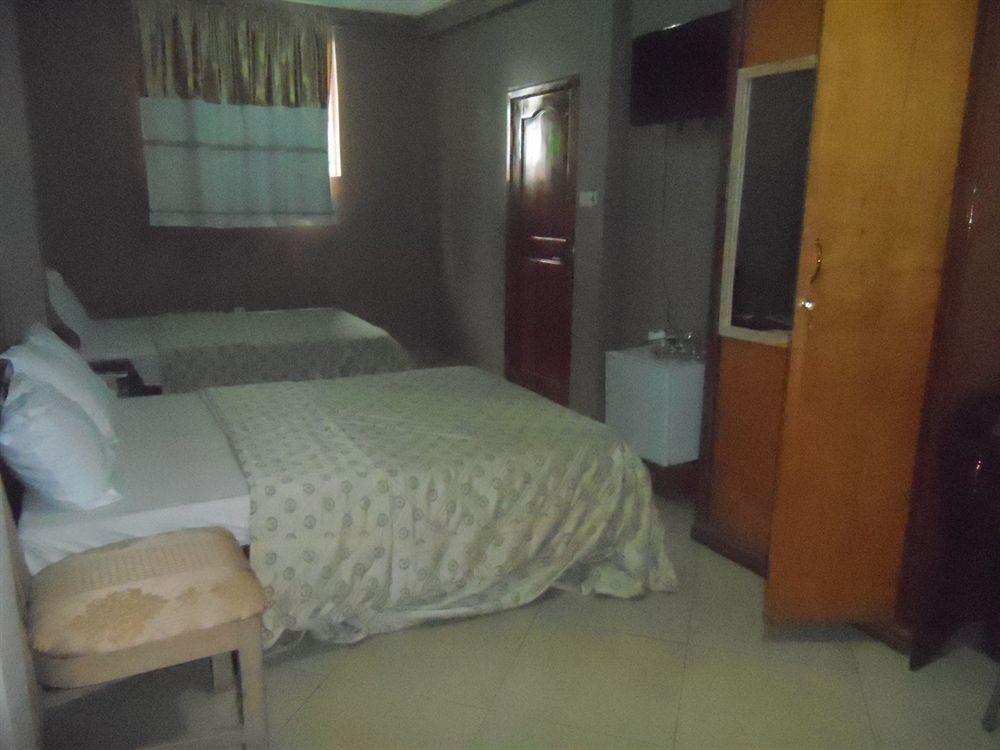 Yegoala Hotel Kumasi Exterior photo